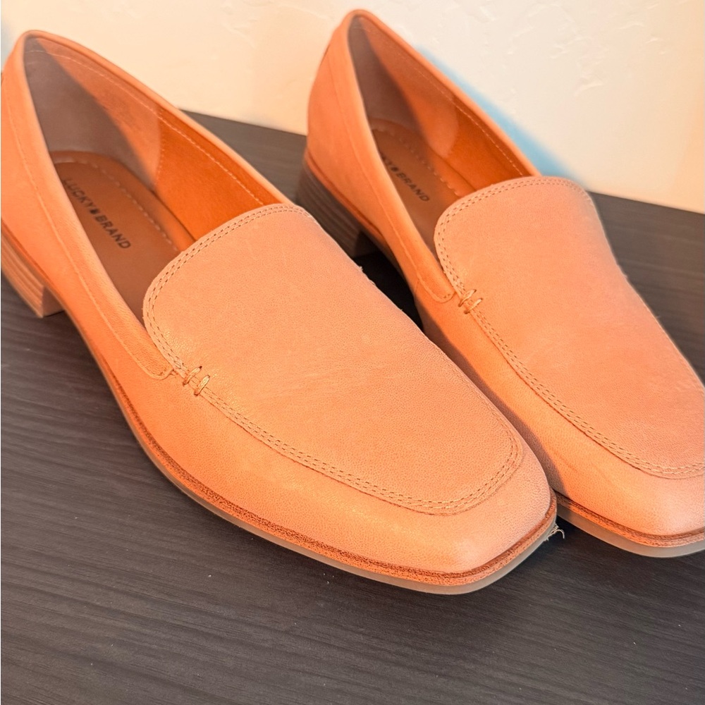 Lucky Brand Womens Light Brown Loafers